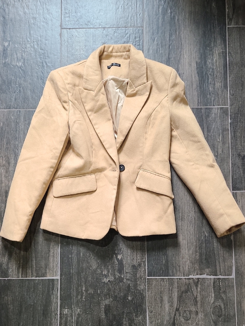 SHEIN Beige Notch-Lapel Tailored Blazer